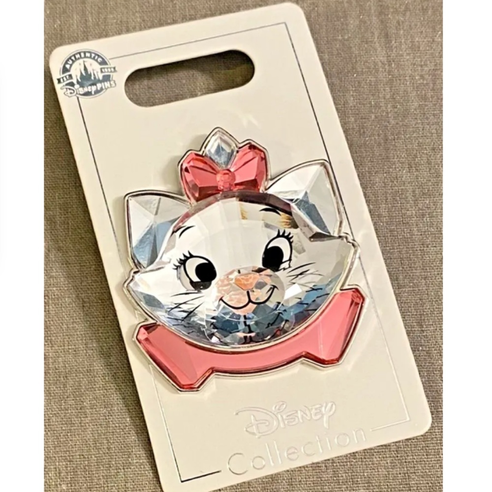 Disney Parks Marie Cat Aristocrats clear and pink acrylic 3D Trading Pin NEW